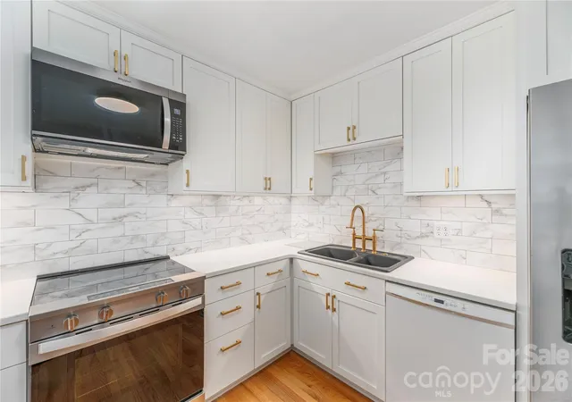 3rd image of 30 Maple Ridge Ln, Asheville, NC 28806 | MLS# 4408077
