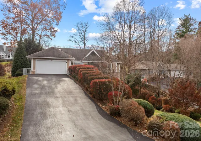 3rd image of 122 Broadmoor Dr, Flat Rock, NC 28731 | MLS# 4408079