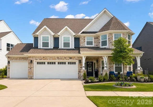 Photo 1 of Single family home for sale at 17922 Wilbanks Dr, Charlotte, NC 28278 | MLS# 4408100 | Listing updated on 2026-07-28