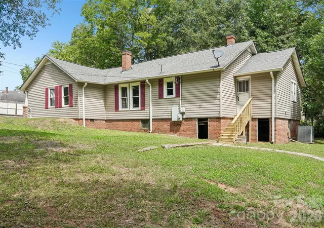 Photo 4 of Single family home for sale at 35 Marsh Ave, Wadesboro, NC 28170 | MLS# 4408117 | Listing updated on 2026-08-27