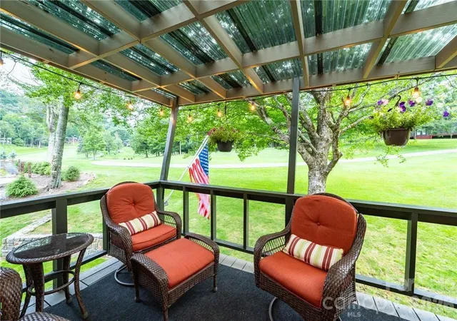 Photo 4 of Single family home for sale at 107 Grassy Gap Loop Rd, Beech Mountain, NC 28604 | MLS# 4408142 | Listing updated on 2026-07-28