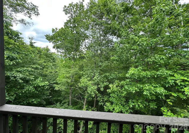 Photo 4 of Sale Pending at 880 W Rochester Dr, Cashiers, NC 28717 | MLS# 4408151 | Listing updated on 2026-08-24