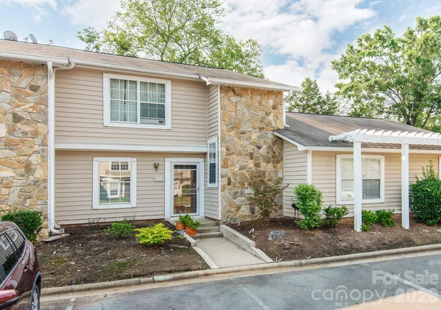 Photo 1 of Condo for sale at 104 Heritage Pkwy, Fort Mill, SC 29715 | MLS# 4408152 | Listing updated on 2026-08-03