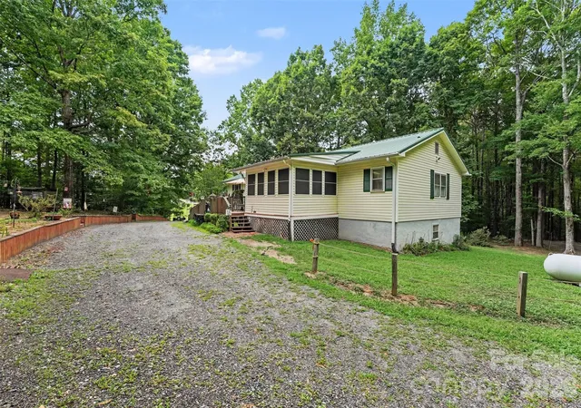 4th image of 5203 Winton St, Kannapolis, NC 28081 | MLS# 4408160