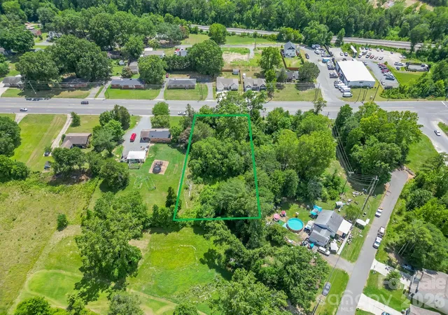 2nd image of 9218 Mount Holly Rd, Charlotte, NC 28214 | MLS# 4408165