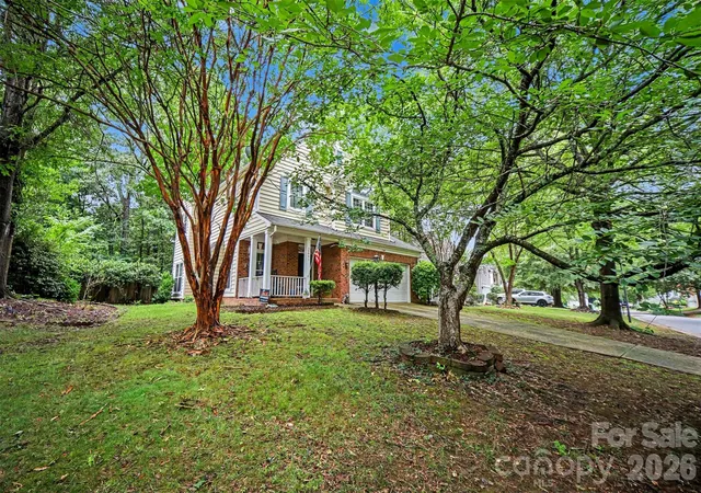 Photo 4 of Single family home for sale at 12021 Mourning Dove Ln, Charlotte, NC 28269 | MLS# 4408173 | Listing updated on 2026-09-25