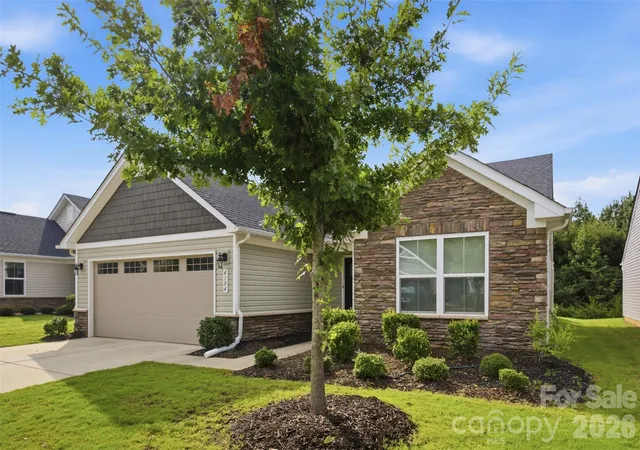 Photo 3 of Single family home for sale at 4104 Mackinnon Dr, Charlotte, NC 28214 | MLS# 4408194 | Listing updated on 2026-09-07