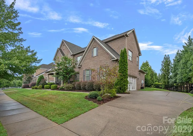 2nd image of 8211 Caesars Head Dr, Waxhaw, NC 28173 | MLS# 4408223