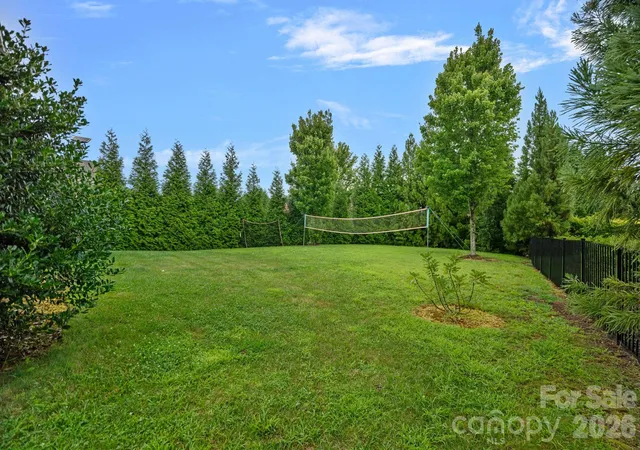 Photo 4 of Sale Pending at 8211 Caesars Head Dr, Waxhaw, NC 28173 | MLS# 4408223 | Listing updated on 2026-09-06
