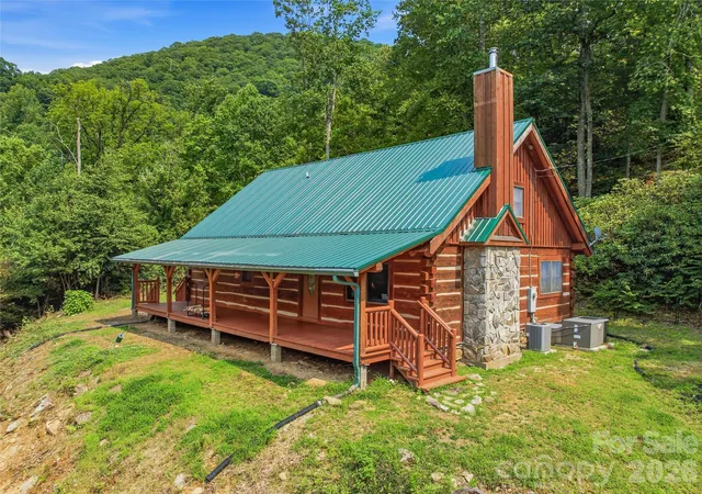Photo 1 of Single family home for sale at 226 High Top Mountain Rd, Leicester, NC 28748 | MLS# 4408230 | Listing updated on 2026-08-12