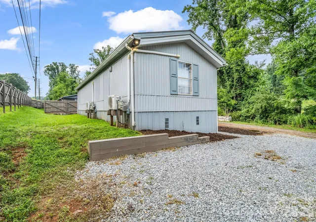 Photo 3 of Sale Pending at 144 Clayton Rd, Arden, NC 28704 | MLS# 4408237 | Listing updated on 2026-09-04