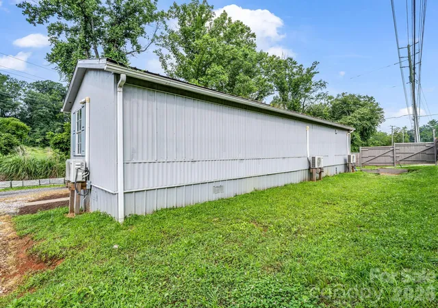 Photo 4 of Sale Pending at 144 Clayton Rd, Arden, NC 28704 | MLS# 4408237 | Listing updated on 2026-09-04