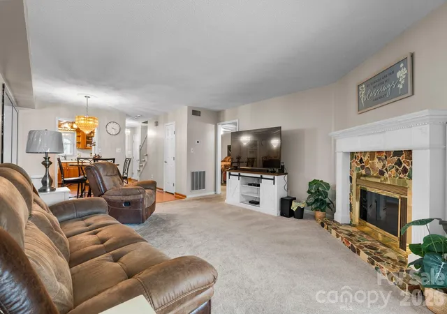 4th image of 1330 5Th St Ne #11, Hickory, NC 28601 | MLS# 4408257