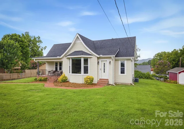 Photo 3 of Single family home for sale at 513 Bouchard Ave Ne, Valdese, NC 28690 | MLS# 4408279 | Listing updated on 2026-08-11