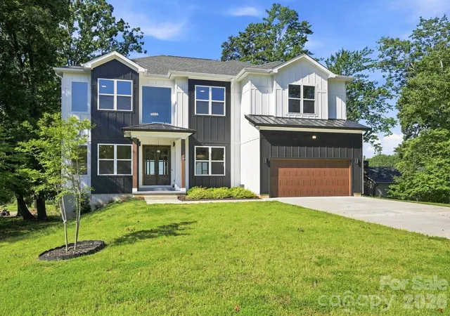 Single family home for sale at 124 Clipper Ln, Mooresville, NC 28117 | MLS# 4408282 | Listing updated on 2026-09-23
