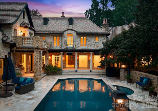 Photo 2 of Mansion for sale at 4231 Fox Brk Ln, Charlotte, NC 28211 | MLS# 4408283 | Listing updated on 2026-08-01