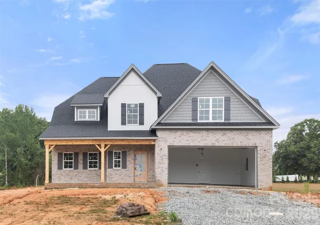 Photo 1 of Sale Pending at 154 Canton Dr, Lexington, NC 27295 | MLS# 4408293 | Listing updated on 2026-08-01