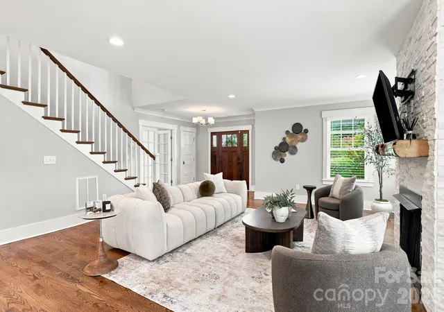 Photo 3 of Single family home for sale at 2617 Commonwealth Ave, Charlotte, NC 28205 | MLS# 4408299 | Listing updated on 2026-10-20