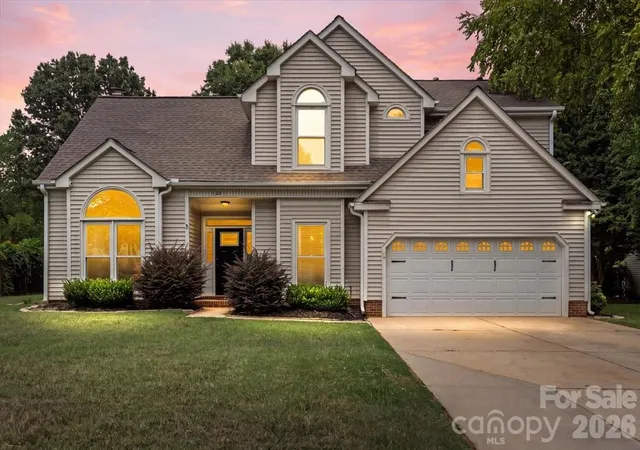 Photo 1 of Single family home for sale at 123 Southhaven Dr, Mooresville, NC 28117 | MLS# 4408328 | Listing updated on 2026-09-27
