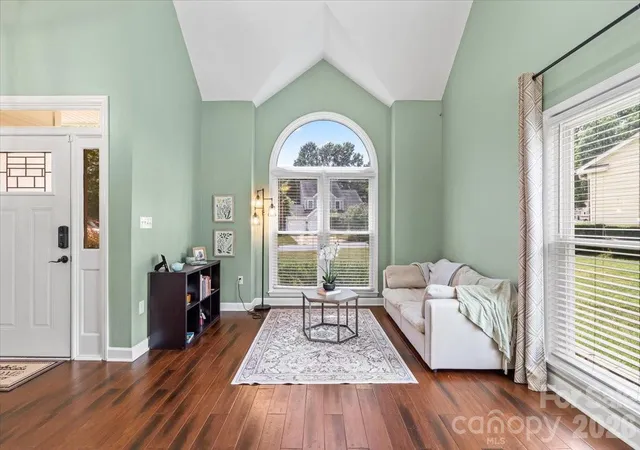 Photo 3 of Single family home for sale at 123 Southhaven Dr, Mooresville, NC 28117 | MLS# 4408328 | Listing updated on 2026-09-27
