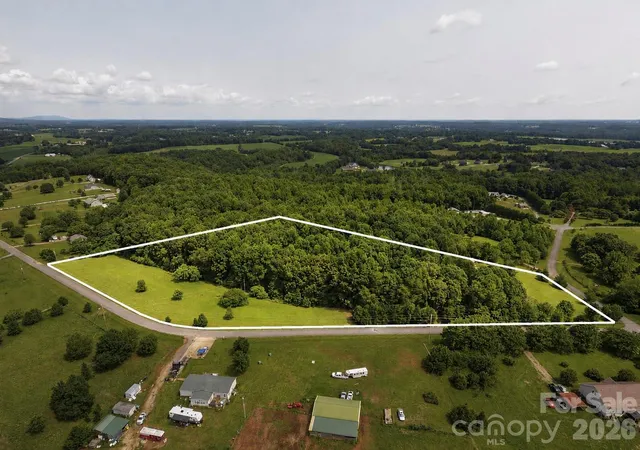 1st image of 1182 Haywood Ct, Lincolnton, NC 28092 | MLS# 4408341