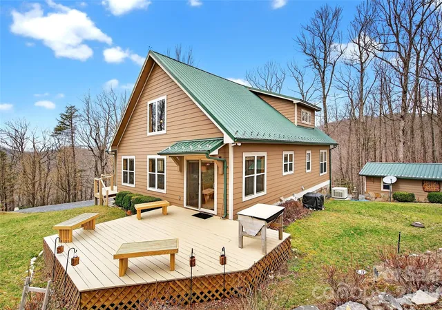 Photo 1 of Single family home for sale at 600 Sassafras Dr, Spruce Pine, NC 28777 | MLS# 4408347 | Listing updated on 2026-07-28