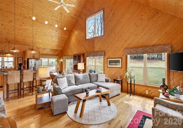 Photo 5 of Single family home for sale at 600 Sassafras Dr, Spruce Pine, NC 28777 | MLS# 4408347 | Listing updated on 2026-07-28
