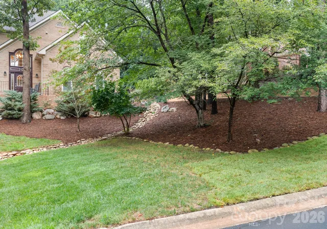 Photo 5 of Single family home for sale at 7048 Mariners Ct, Fort Mill, SC 29708 | MLS# 4408357 | Listing updated on 2026-08-31