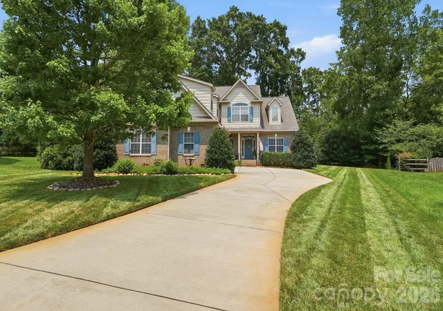 3rd image of 8330 Bourgess Ct, Fort Mill, SC 29707 | MLS# 4408358