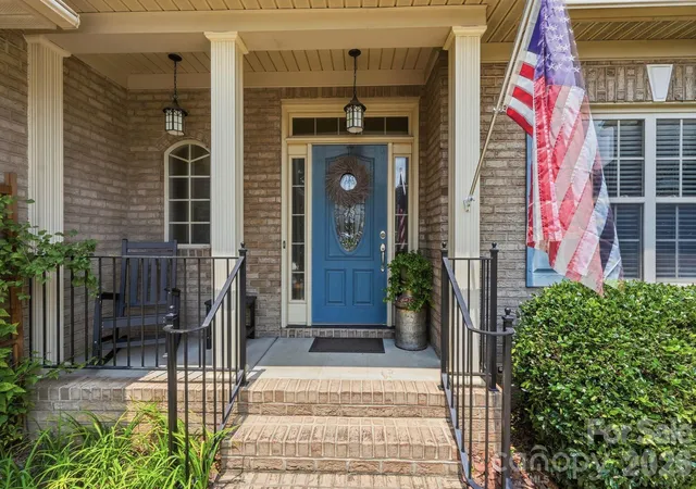 5th image of 8330 Bourgess Ct, Fort Mill, SC 29707 | MLS# 4408358