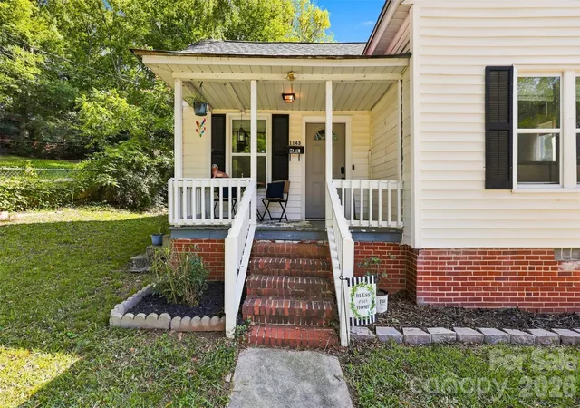 3rd image of 1143 9Th St, Lancaster, SC 29720 | MLS# 4408376