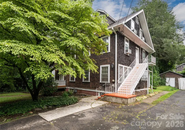 3rd image of 174 Pearson Dr, Asheville, NC 28801 | MLS# 4408400