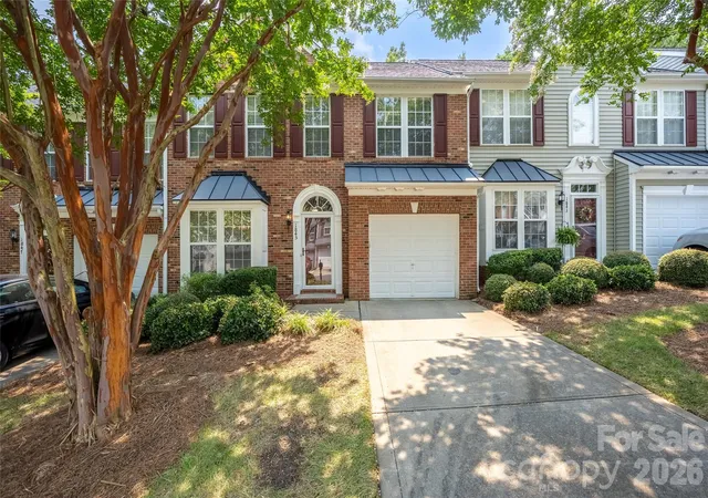 1st image of 1845 Lookout Ln, Gastonia, NC 28054 | MLS# 4408404