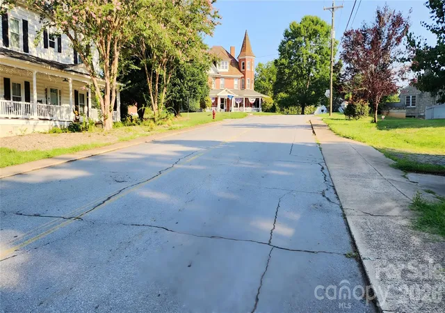 Photo 27 of Single family home for sale at 906 Trogdon St, North Wilkesboro, NC 28659 | MLS# 4408405 | Listing updated on 2026-08-18