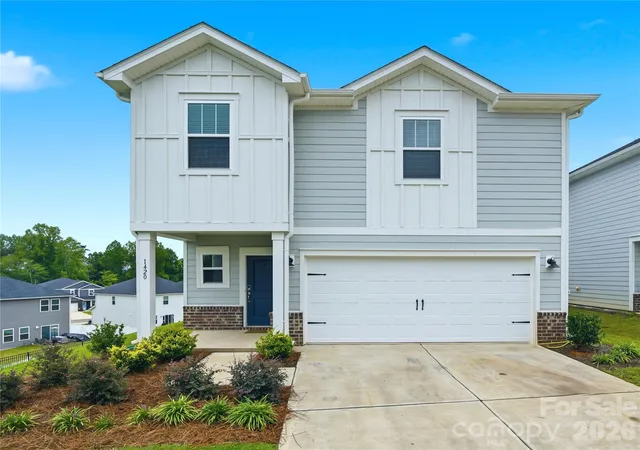 Photo 1 of Single family home for sale at 1420 Wildflower St, Newton, NC 28658 | MLS# 4408425 | Listing updated on 2026-08-15