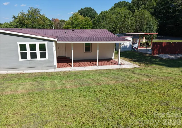 Photo 3 of Single family home for sale at 2295 Shady Grv Rd, Connelly Springs, NC 28612 | MLS# 4408427 | Listing updated on 2026-08-31