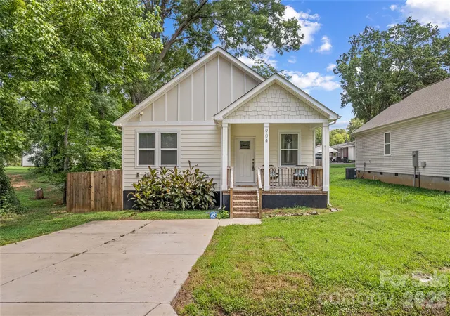 1st image of 904 4th St, Spencer, NC 28159 | MLS# 4408430