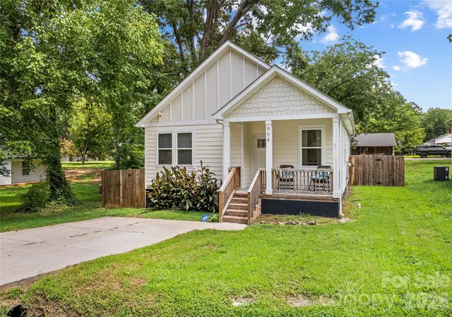 2nd image of 904 4th St, Spencer, NC 28159 | MLS# 4408430