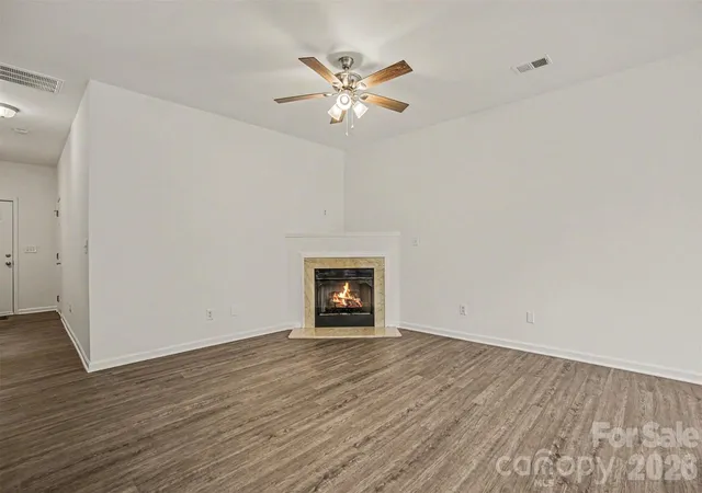 Photo 2 of Townhouse for sale at 7763 Abigail Glen Dr, Charlotte, NC 28212 | MLS# 4408436 | Listing updated on 2026-09-04