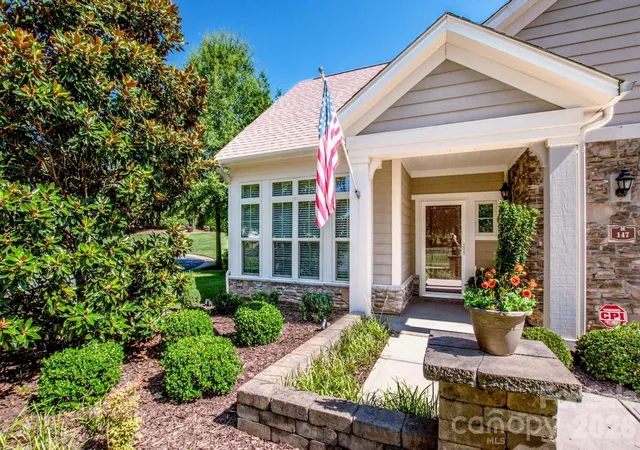 2nd image of 147 Brawley Point Cir, Mooresville, NC 28117 | MLS# 4408444