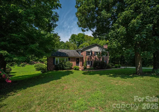 1st image of 304 Windsor Dr, Shelby, NC 28150 | MLS# 4408450