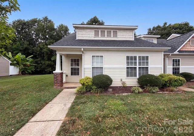 image of 946 Olde Towne Wy, Rock Hill, SC 29732 | MLS# 4408470
