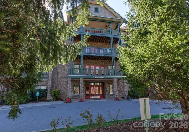 2nd image of 9 Kenilworth Knl #207, Asheville, NC 28805 | MLS# 4408475