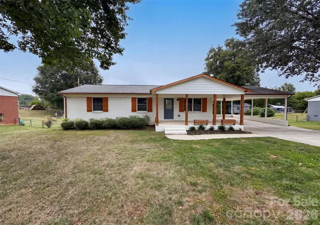 Photo 1 of Single family home for sale at 123 Rowe St, Gastonia, NC 28056 | MLS# 4408478 | Listing updated on 2026-10-02