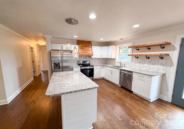 Photo 2 of Single family home for sale at 123 Rowe St, Gastonia, NC 28056 | MLS# 4408478 | Listing updated on 2026-10-02