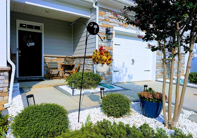 Photo 36 of Townhouse for sale at 626 Altamonte Dr, Clover, SC 29710 | MLS# 4408491 | Listing updated on 2026-08-31