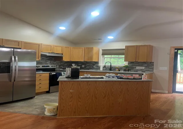 Photo 3 of Single family home for sale at 5228 Crane Point Dr, Charlotte, NC 28227 | MLS# 4408509 | Listing updated on 2026-10-05