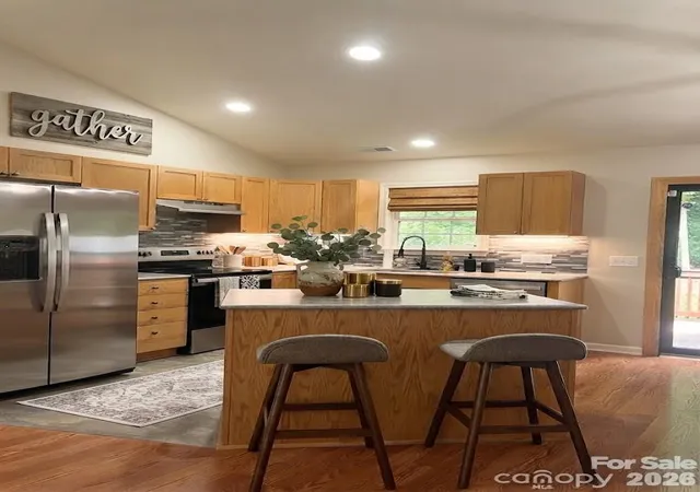 Photo 3 of Single family home for sale at 5228 Crane Point Dr, Charlotte, NC 28227 | MLS# 4408509 | Listing updated on 2026-10-05