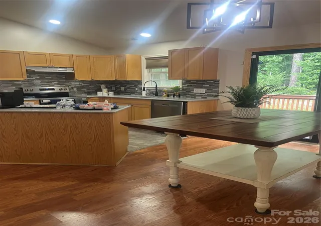 Photo 4 of Single family home for sale at 5228 Crane Point Dr, Charlotte, NC 28227 | MLS# 4408509 | Listing updated on 2026-10-05
