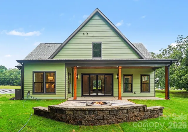 Photo 1 of Single family home for sale at 4921 Lancaster Hwy, Monroe, NC 28112 | MLS# 4408512 | Listing updated on 2026-09-19